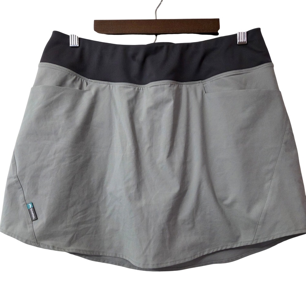 Simms Gray Athletic Fly Fishing‎ Skort Womens size M Activewear Athleisure